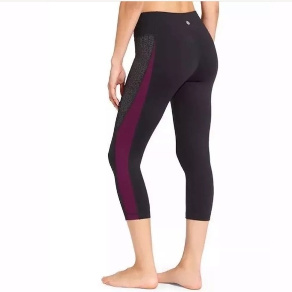 Athleta Black & Purple Striped Heartbeat Revelation Capri Workout Pants